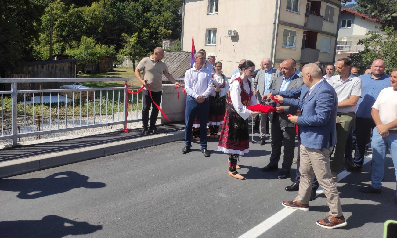 Novi most preko Vrbanje otvoren za saobraćaj: Investicija vrijedna 650.000 KM FOTO