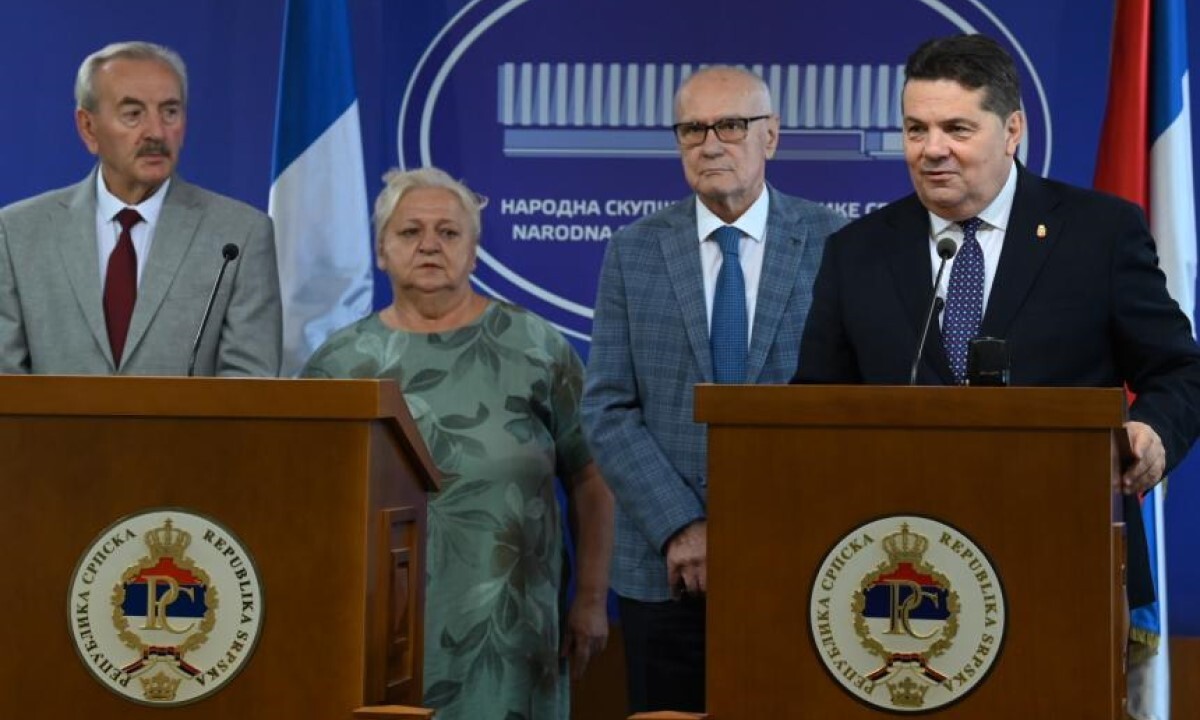 Stevandić sa penzionerima: Podnijeću incijativu za subvencije smještaja u dom