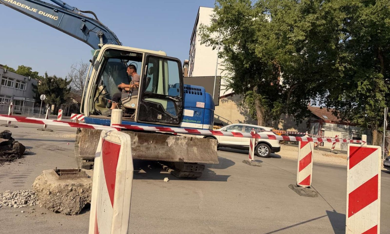 U Banjaluci se vozi kroz gradilišta, ko odgovara za nezgodu? Evo šta kaže policija FOTO/VIDEO