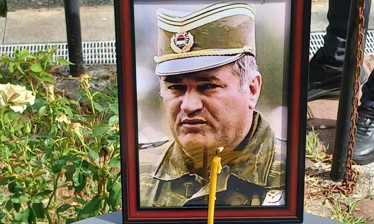 Italijani ga nazivaju „posljednjim herojem Evrope“: „Srce heroja“ pozvalo na počast Mladiću