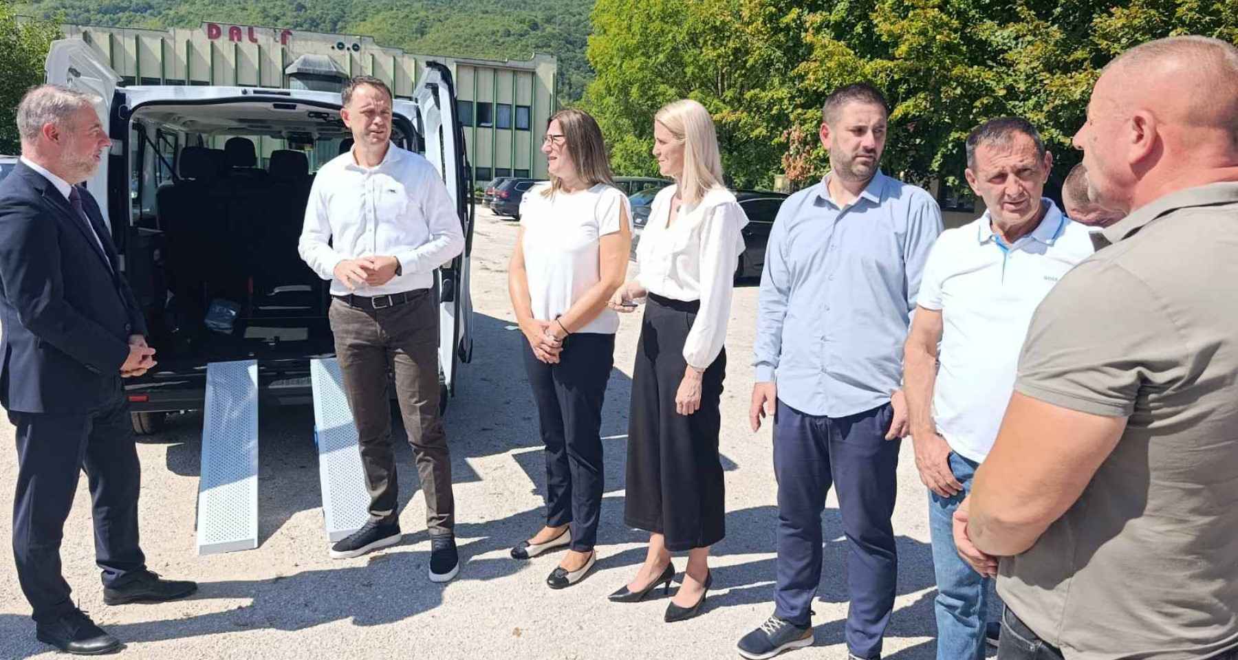 Šeranić uručio ključ: Riješen prevoz pacijenata u Ribniku