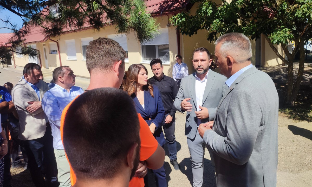 Razvoj prerađivačkih kapaciteta: Vlada Srpske finansira opremanje sirane na Manjači