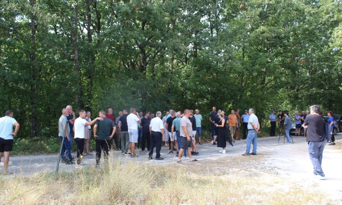 Mještani traže policijske patrole: „Ne da sumnjamo, nego znamo da su paljevine“ VIDEO