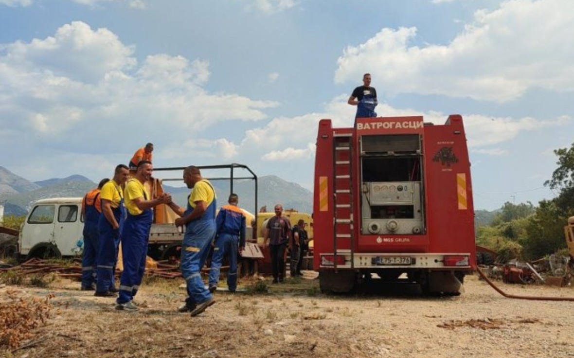 Helikopter u pripravnosti: Požar u rejonu sela kod Trebinja pod kontrolom VIDEO
