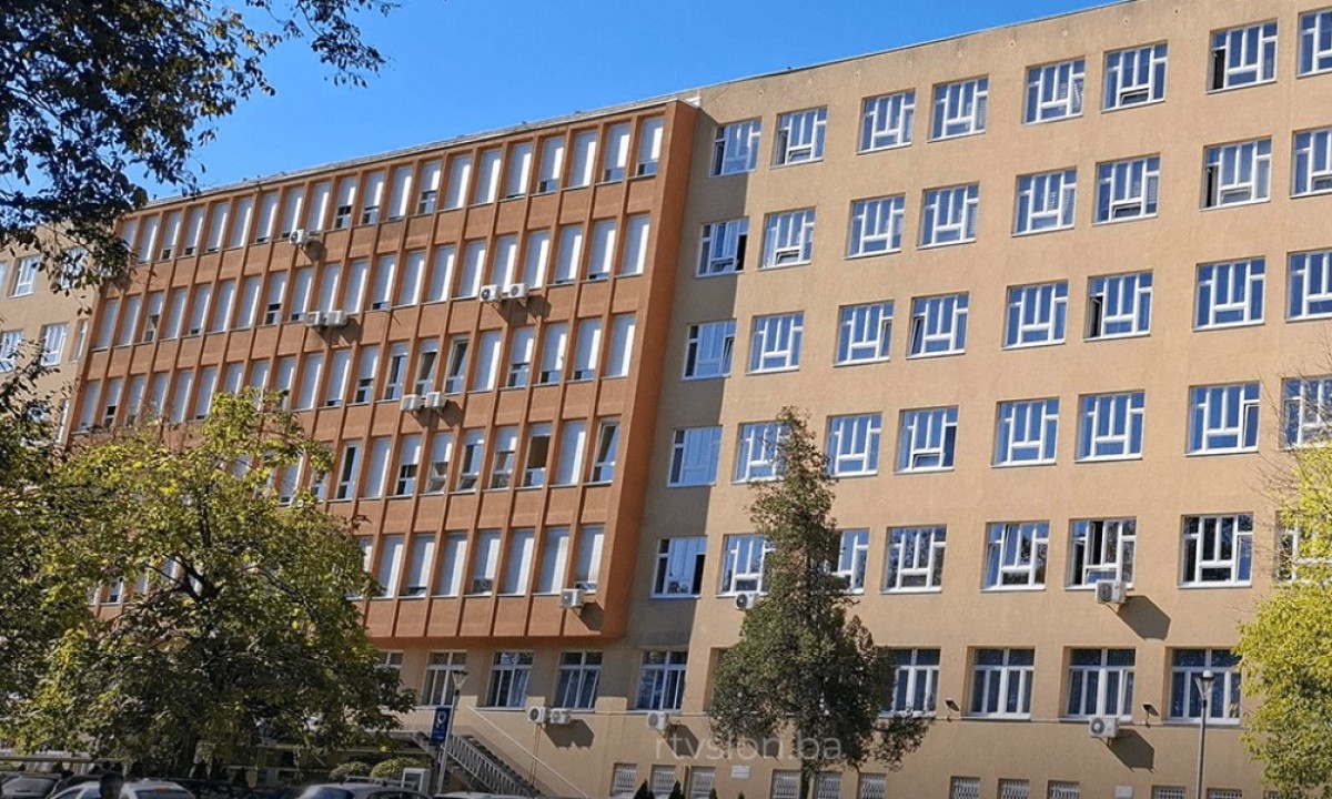 Deset osoba povrijeđeno na magistralnom putu: Poznato stanje svih učesnika nezgode