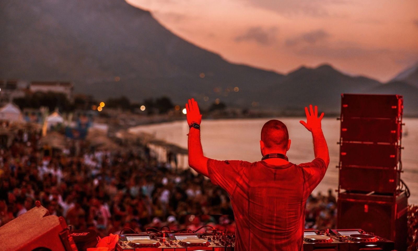 Bečići krajem avgusta postaju centar elektronske muzike: Sea Dance okuplja svjetske zvijezde FOTO