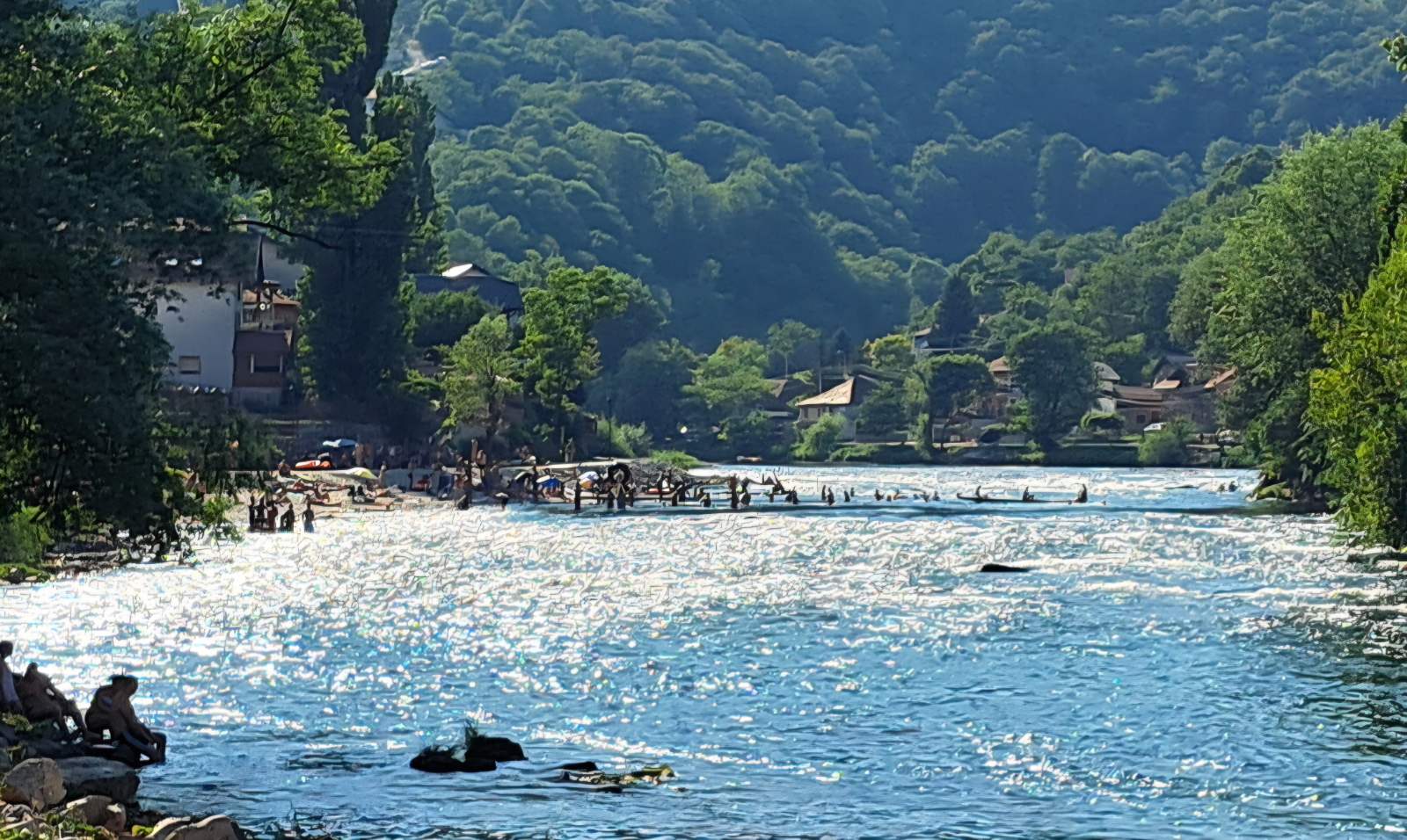 Vrhunac vrućina stiže: Temperature do 43 stepena, kada se očekuje osvježenje FOTO