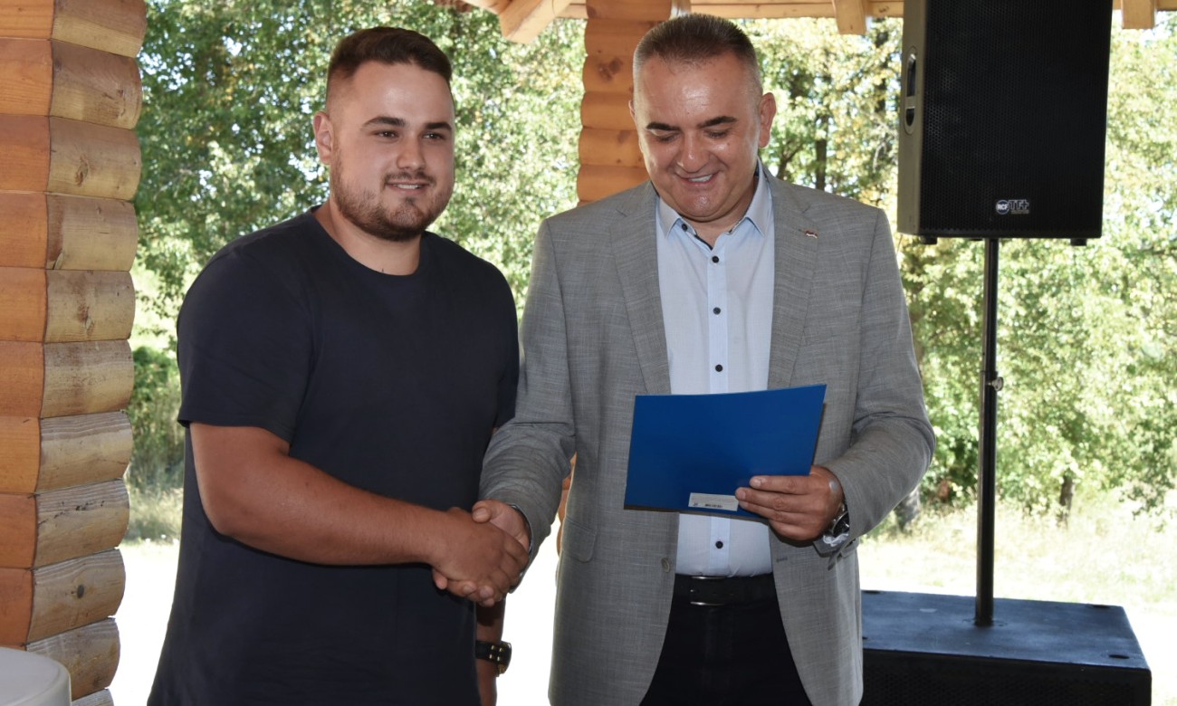 Podrška poljoprivrednicima u Srpskoj: Minić podijelio rješenja za nabavku traktora „belarus“