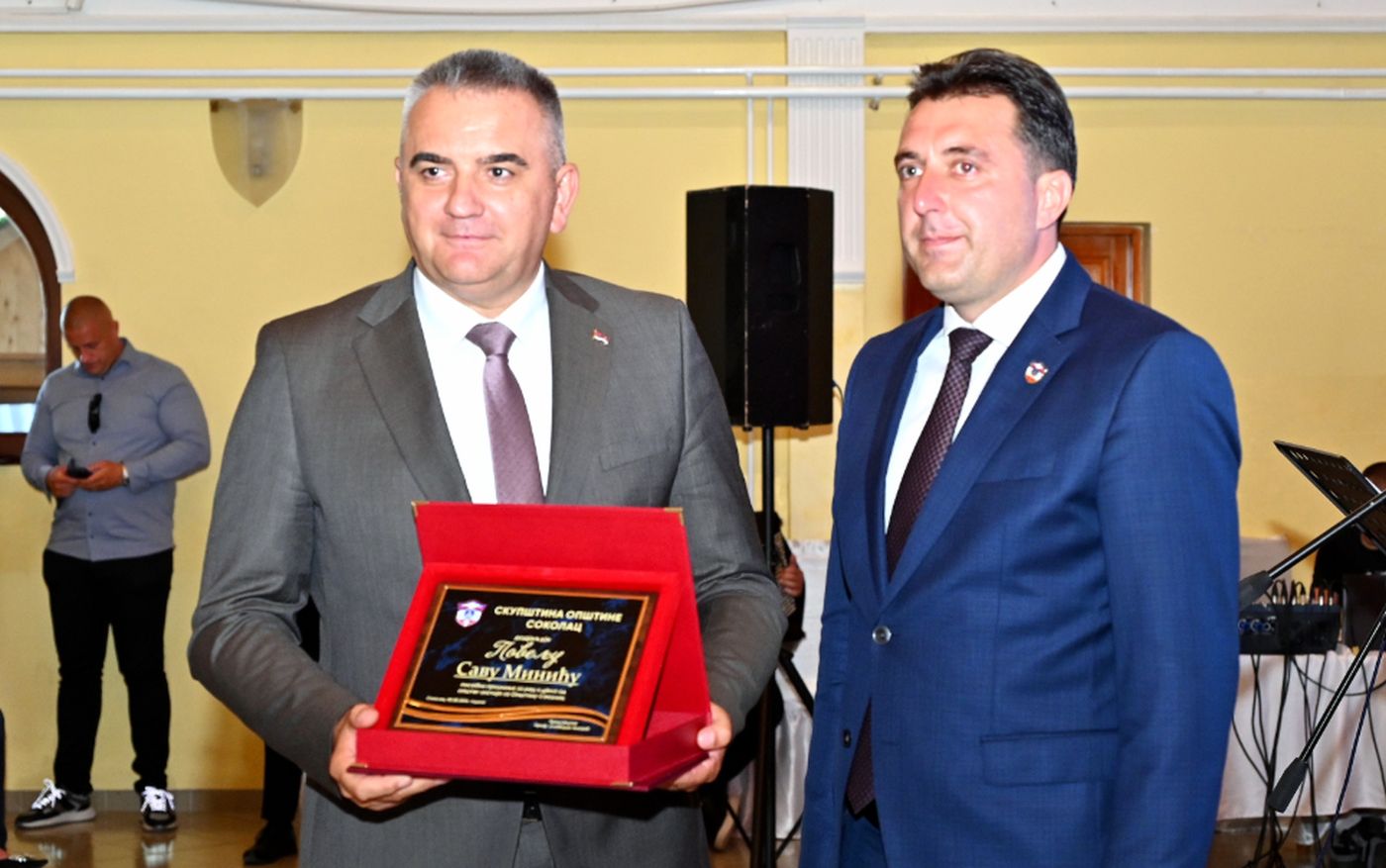 Savi Miniću uručena Povelja opštine Sokolac, najveće opštinsko priznanje