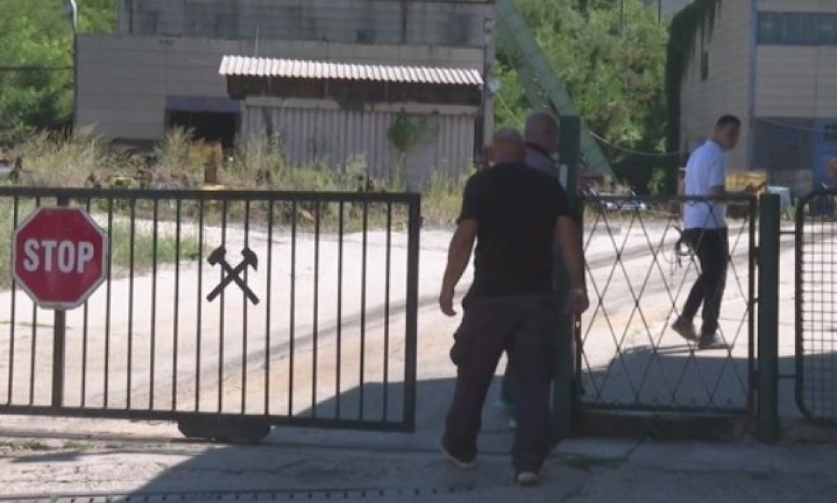 Agonija se nastavlja! Dvanaest zeničkih rudara i dalje u jami, obećanja im nisu dovoljna VIDEO