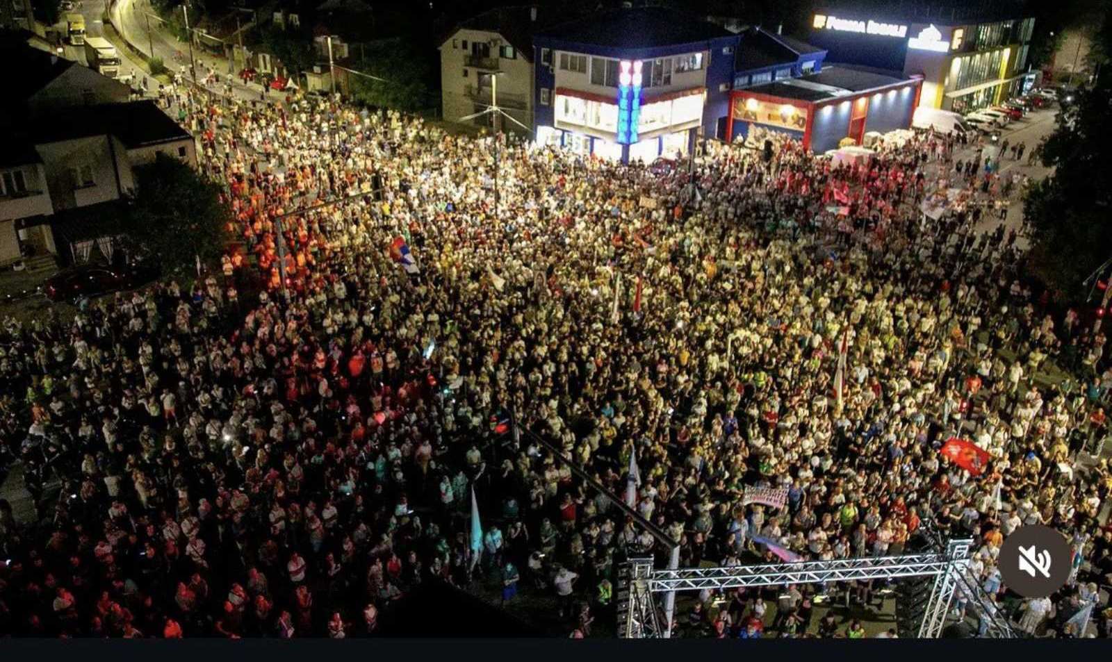 Godinu dana poslije nasilja u Valjevu: Građani i studenti opet na ulicama, traže odgovornost VIDEO