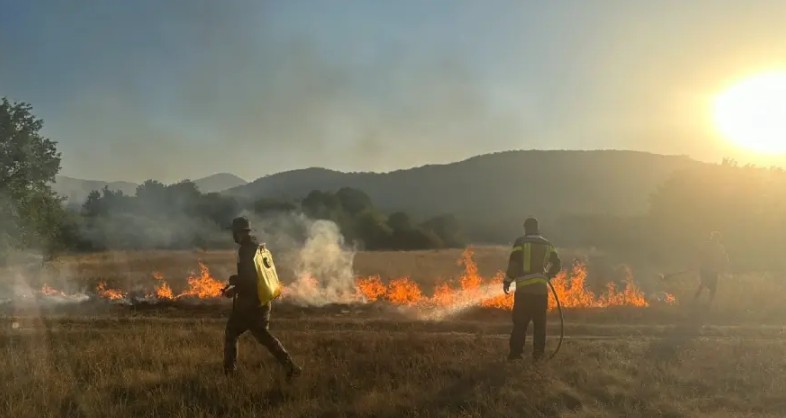 Alarmantno na jugu Srpske: Požar kod Trebinja ne jenjava, situacija na području Zubaca izuzetno teška VIDEO