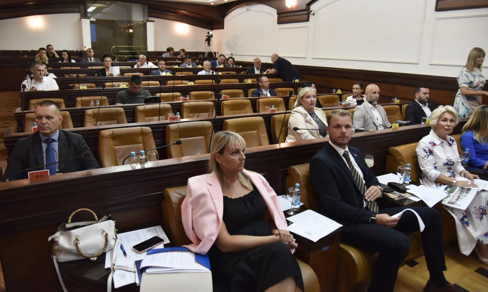 Vanredna sjednica kasnila 30 minuta: Grad traži kredit za četiri projekta