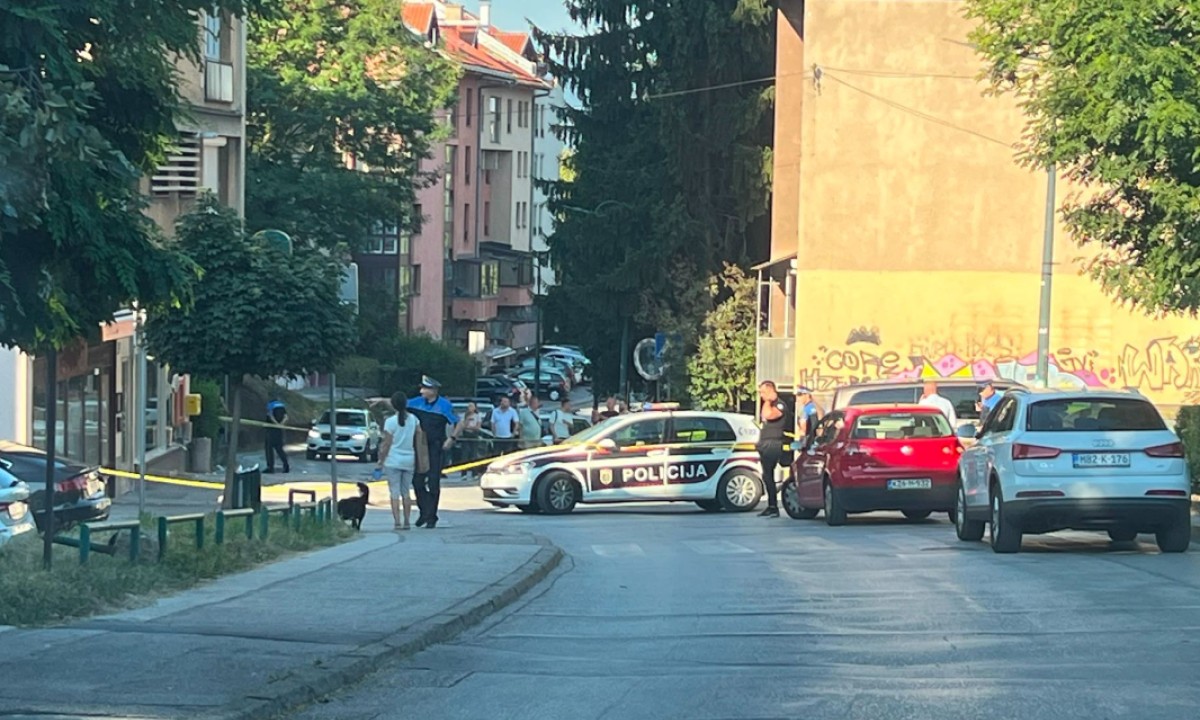 Drama tokom noći! Oštećen bankomat u ovom dijelu BiH, policija obavlja uviđaj