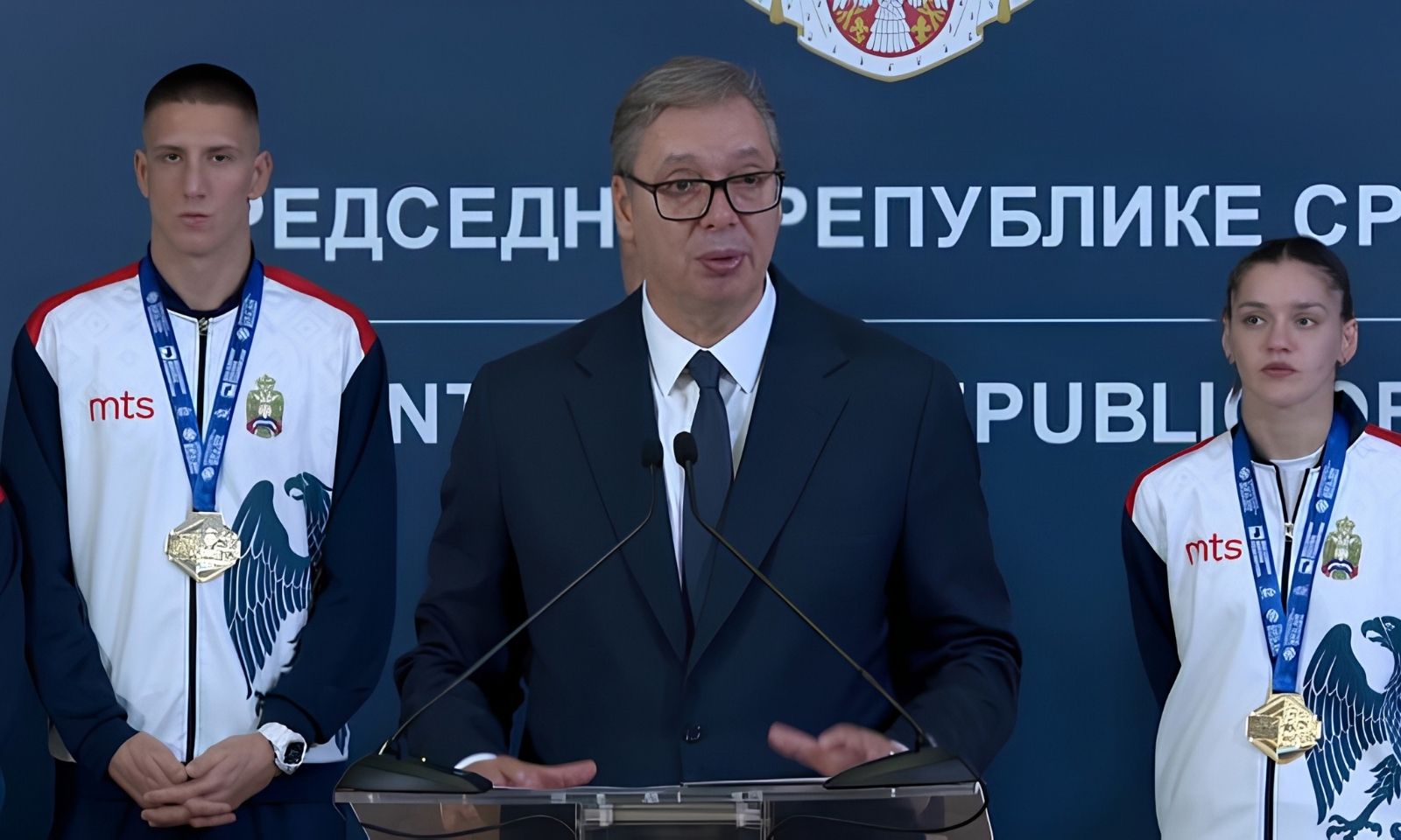 Vučić čestitao Sari Ćirković i reprezentativcima: Srbija četvrta u ukupnom plasmanu u Sofiji