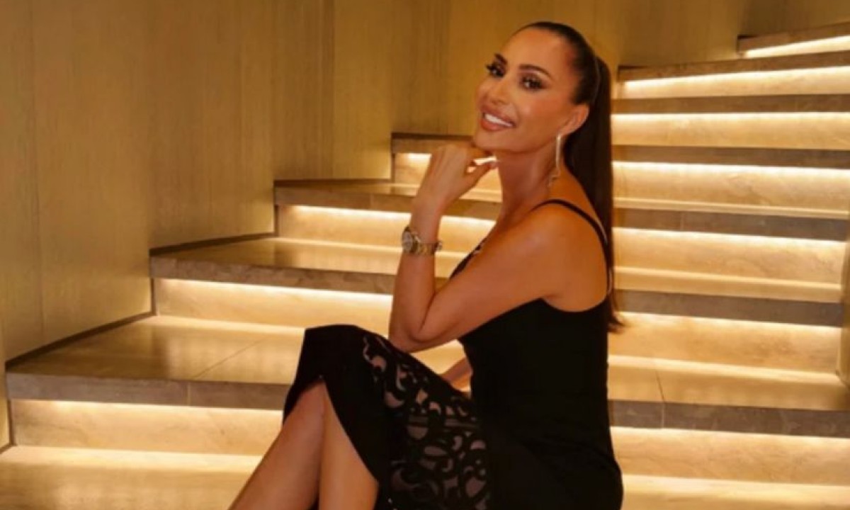 Detalji glamurozne kreacije folk dive: Otkriveno koliko je koštala Cecina ultra elegantna haljina i