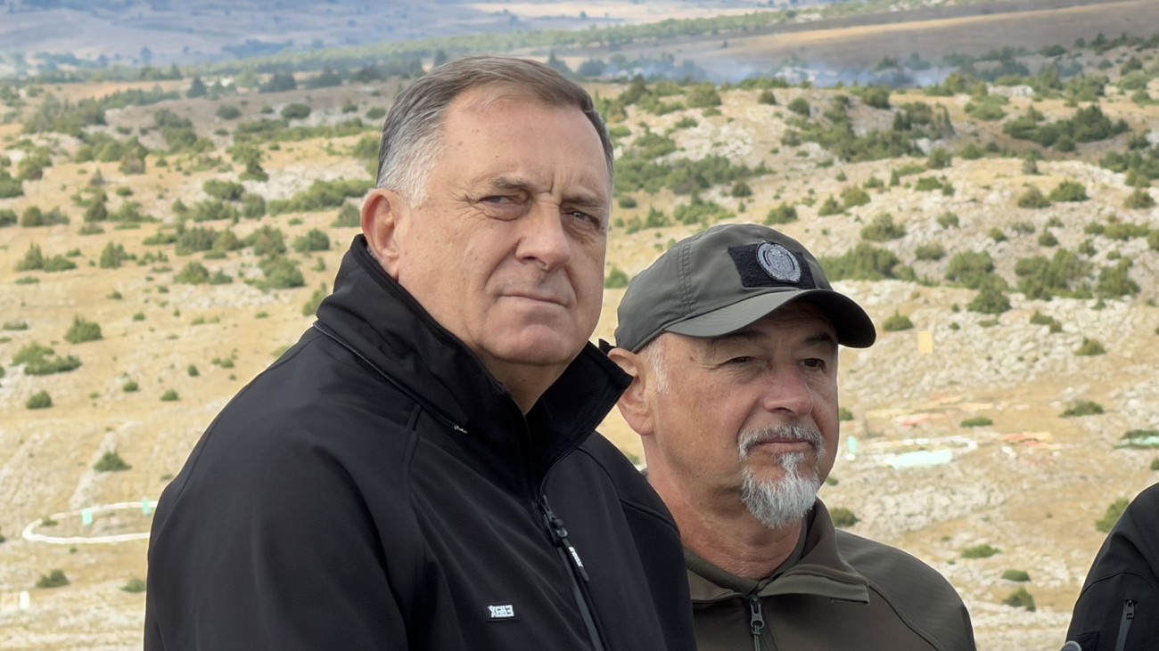 Dodik pohvalio Vojsku Srbije: Pokazala impresivnu spremnost i moć