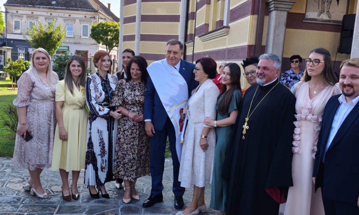 Obnovljena zadužbina u Gradišci: Dodik poručio šta čuva naš identitet