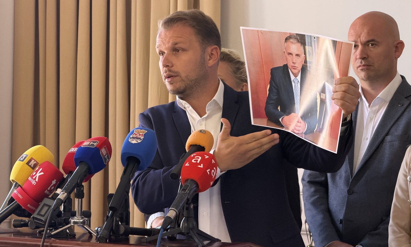Stanivuković isprozivao ministra: Ja sam Draško, a ko je on, Golub?