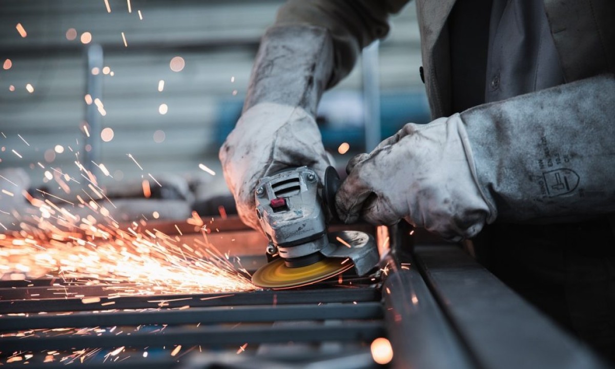 Alarmantni podaci: Rudarstvo, tekstil i IT u strmoglavom padu, industrija BiH gubi korak