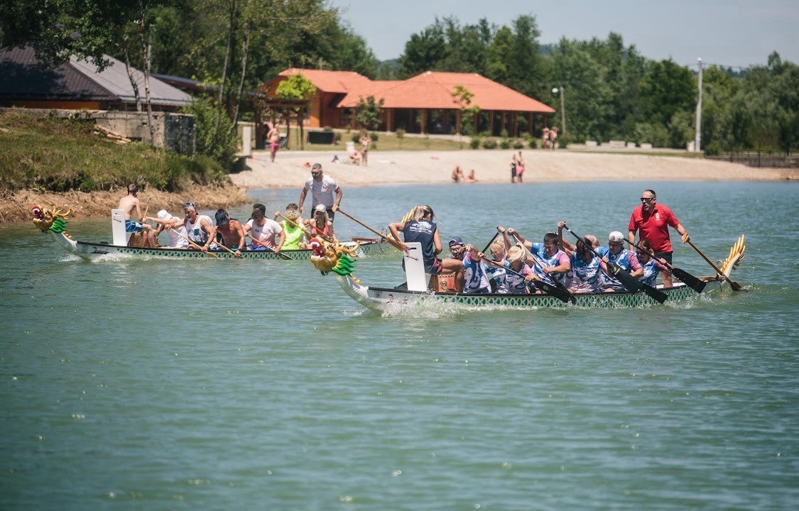 Trka u zmajevim čamcima: Za vikend “Dragon boat fest” na jezeru na Manjači
