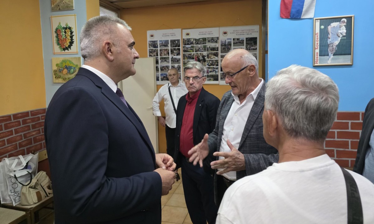 Minić sa vojnim penzionerima u Banjaluci: Razgovarali o položaju boraca i budućnosti Srpske