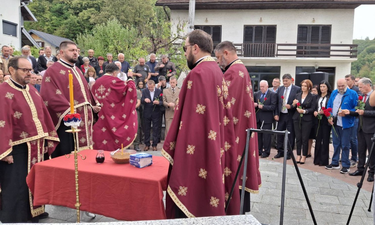 Odbrana sjeverozapadnih granica Srpske: Odavanje počasti stradalima u Novom Gradu
