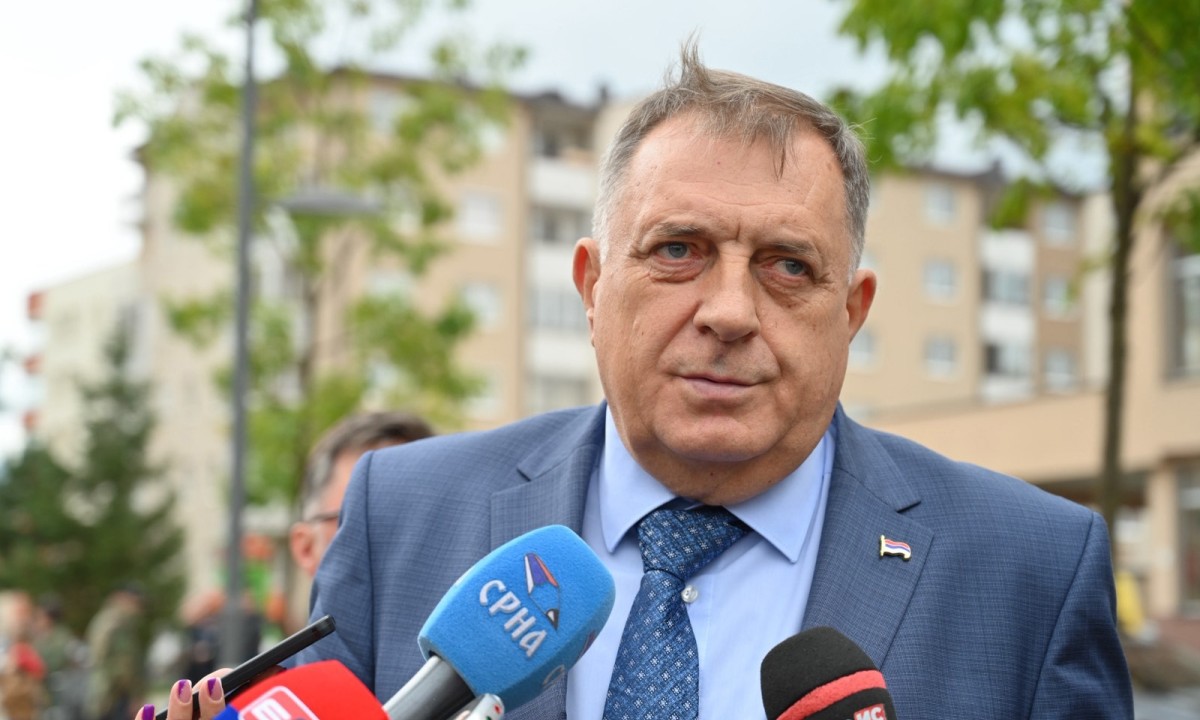 Dodik zadovoljan novim hramom na Palama: „Trajno smo izgradili hram za generacije koje dolaze“ FOTO