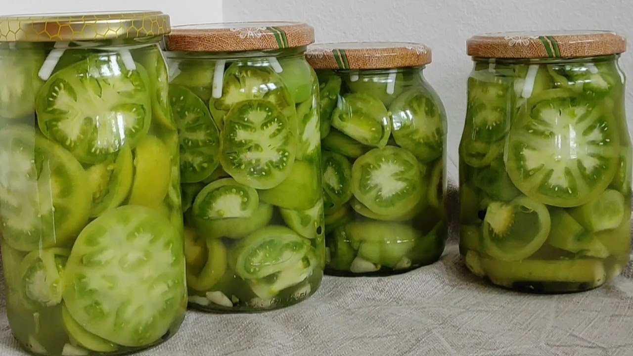 Ne bacajte zeleni paradajz: Ovaj recept za zimnicu mnogi čuvaju godinama