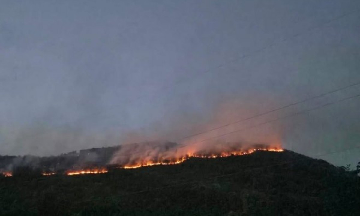 Novi požar kod Trebinja: Vatra izbila na nepristupačnom terenu zbog pada dalekovoda