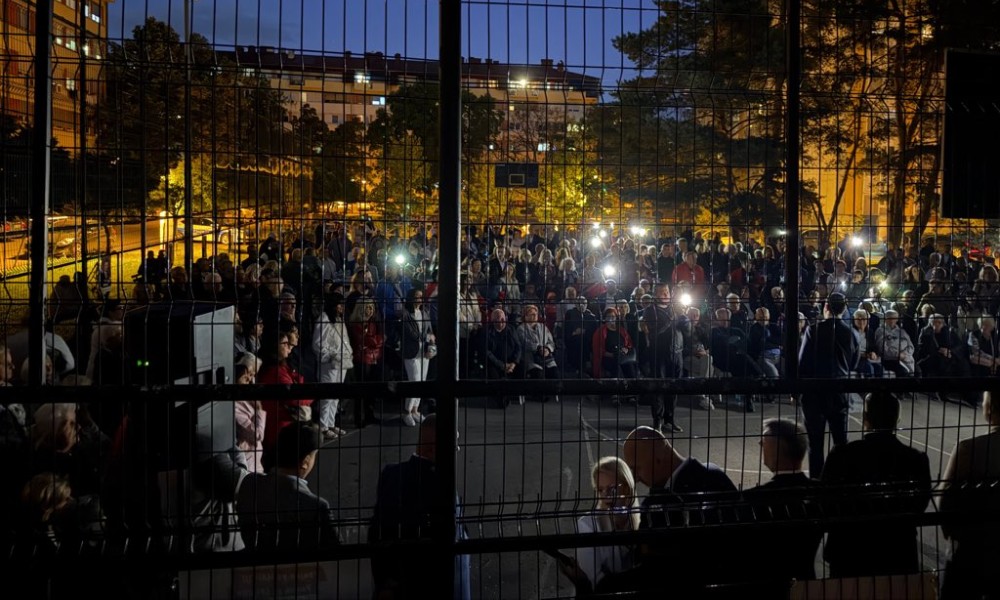 Mrak usred skupa SNSD-a u Banjaluci! Igor Dodik: Gradska uprava nam je ugasila rasvjetu FOTO