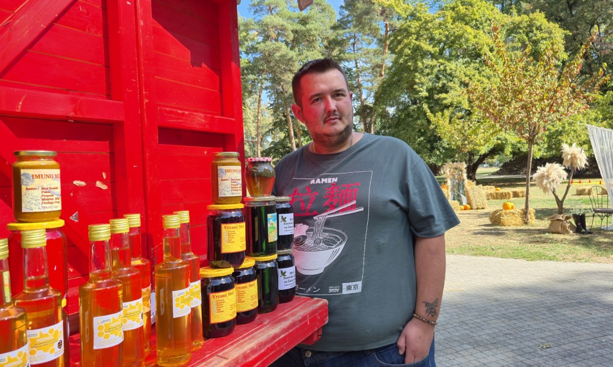 Ovako Nikola živi od meda: Banjalučanin otkrio pčelarsku tajnu FOTO