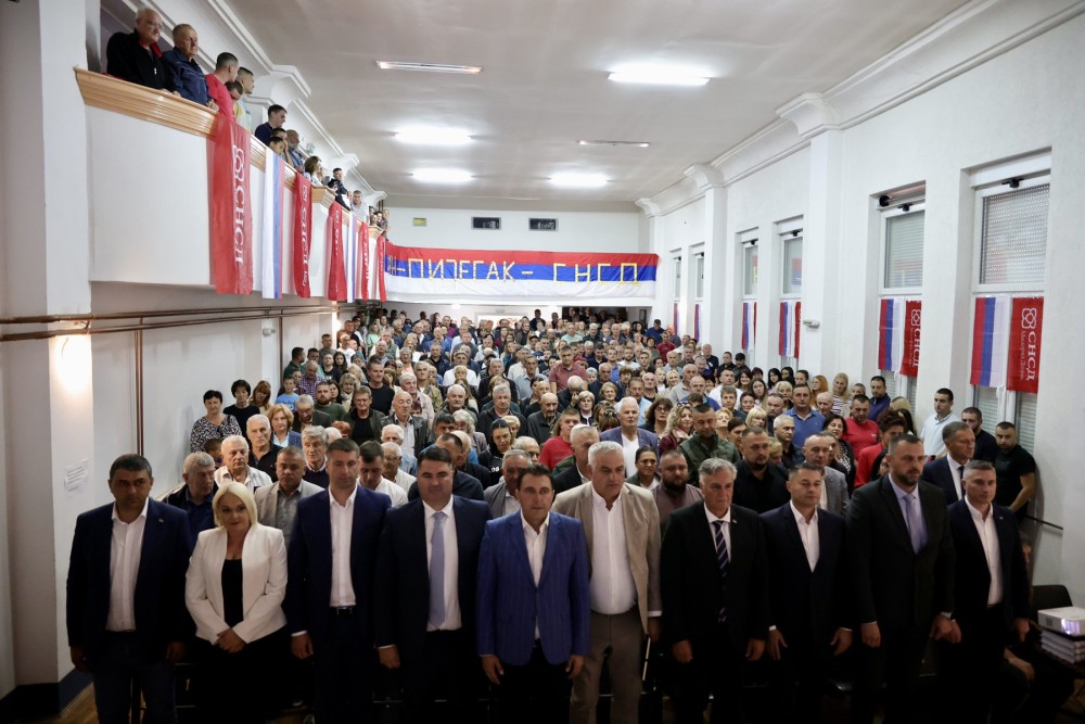 Karan u Han Pijesku: Ljudi su snaga Republike Srpske