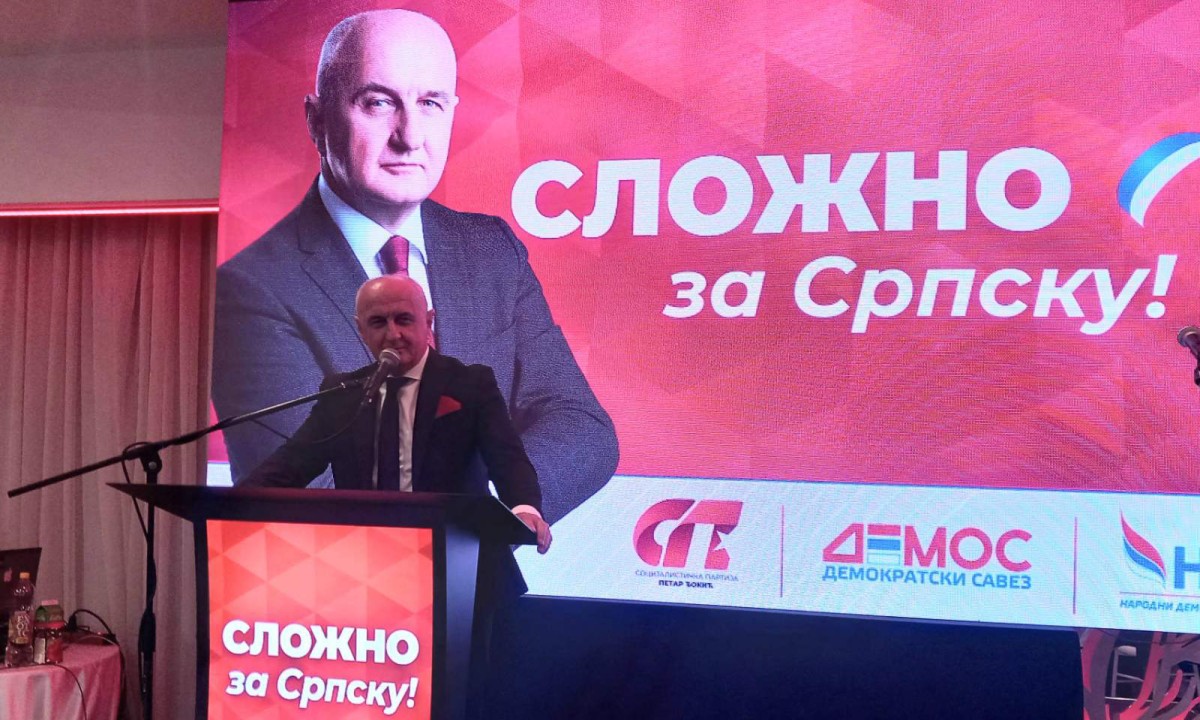 Centralna tribina koalicije SP-DEMOS-NDP: Đokić poručio da stranka štiti institucionalne kapacitete Srpske FOTO