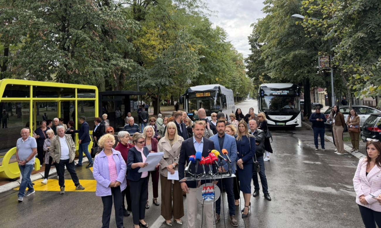 Stanivuković predstavio plan: 100 električnih autobusa, četiri tramvaja i 200 stajališta FOTO