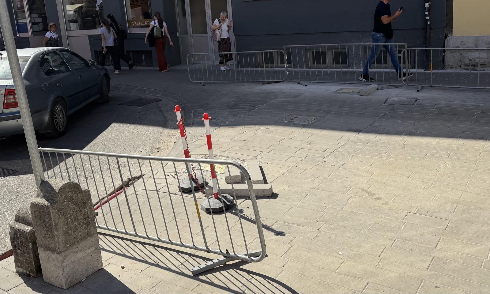 Banjalučki stubići k'o “španska serija”: Stotinu nastavaka, a sistem u centru grada još nije u funkciji FOTO