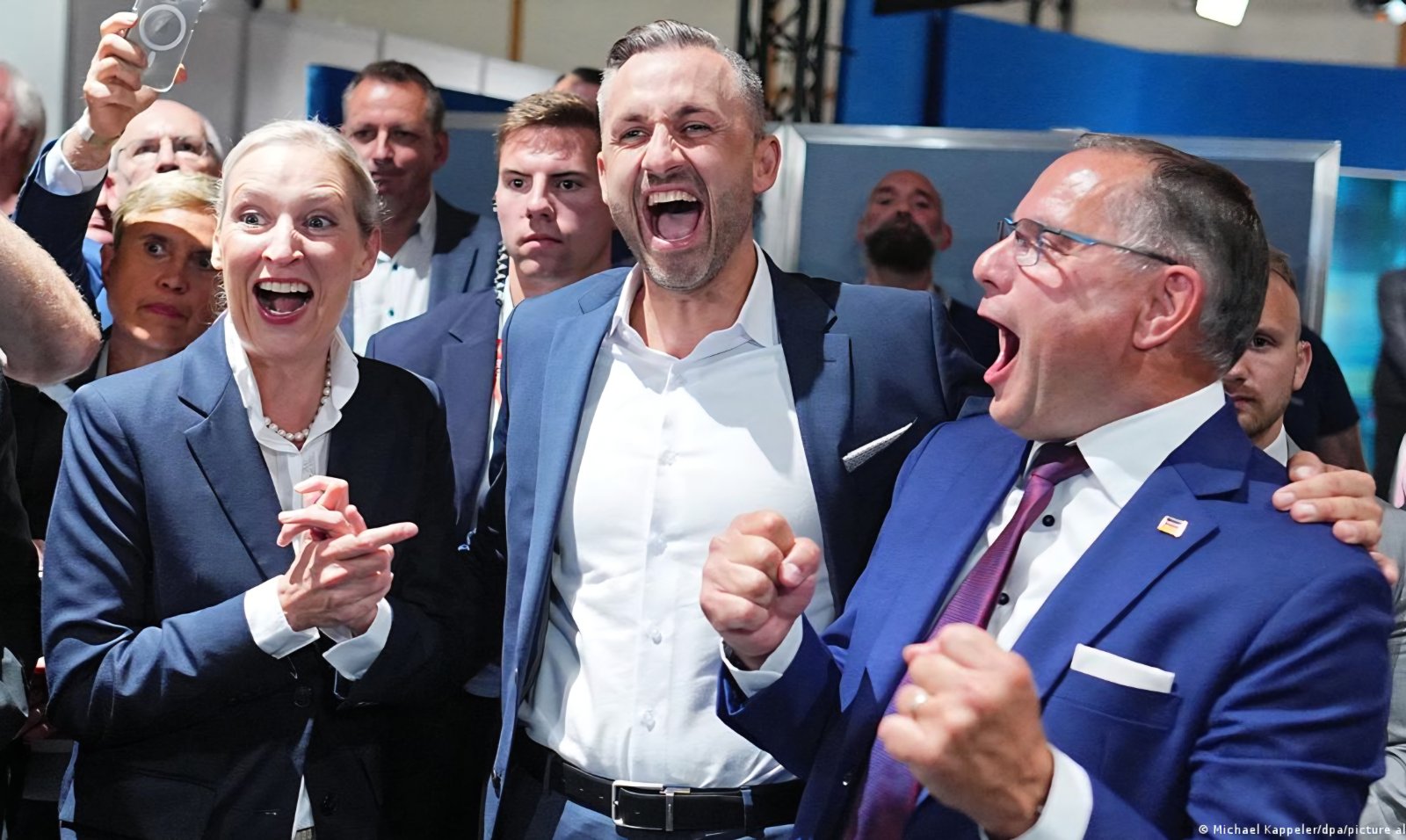 Zigmund doveo AfD nadomak apsolutne većine: Ispisali smo istoriju