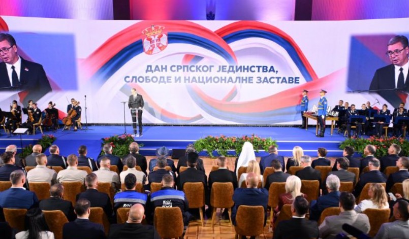 Velika imena među dobitnicima: Vučić dodjeljuje 55 odlikovanja FOTO