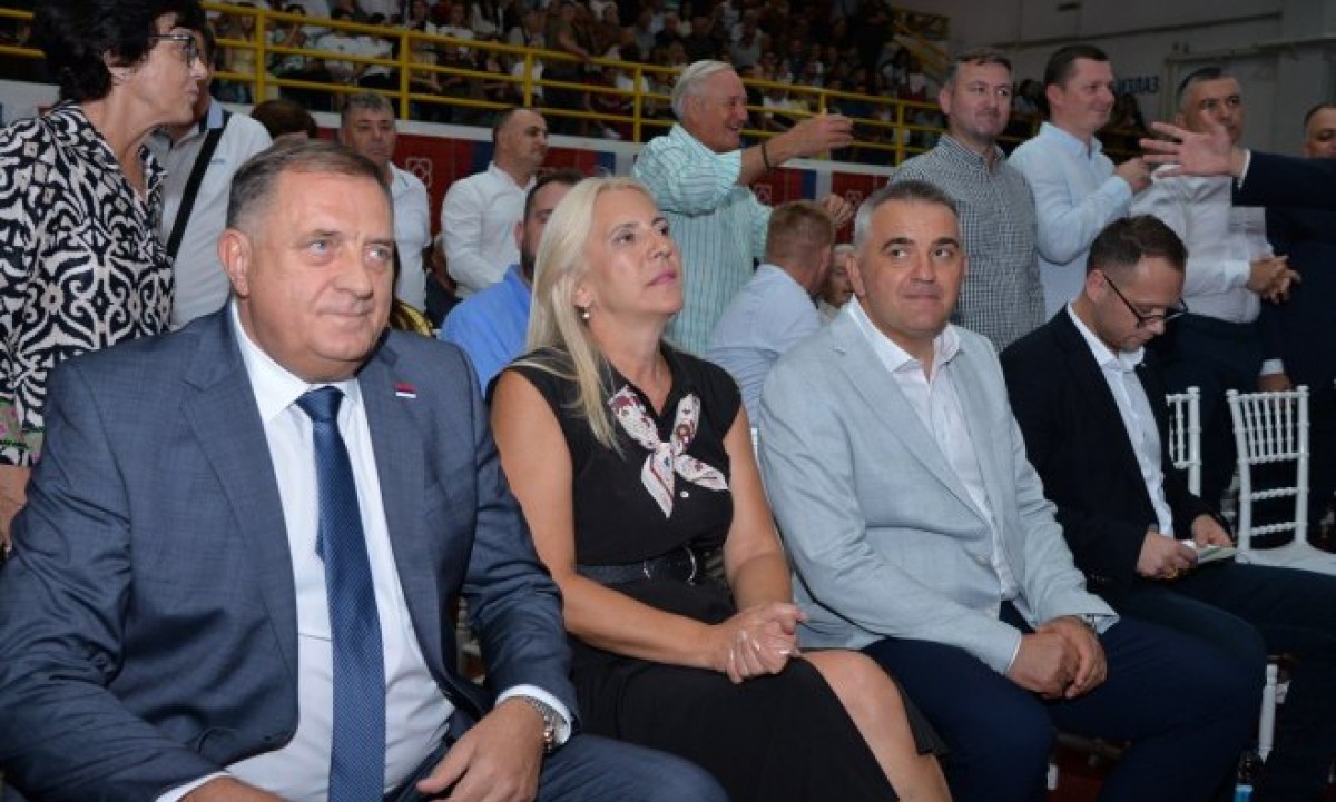 Cvijanovićeva poslala snažnu poruku iz Bijeljine: Uz narod smo bili, jesmo i bićemo!