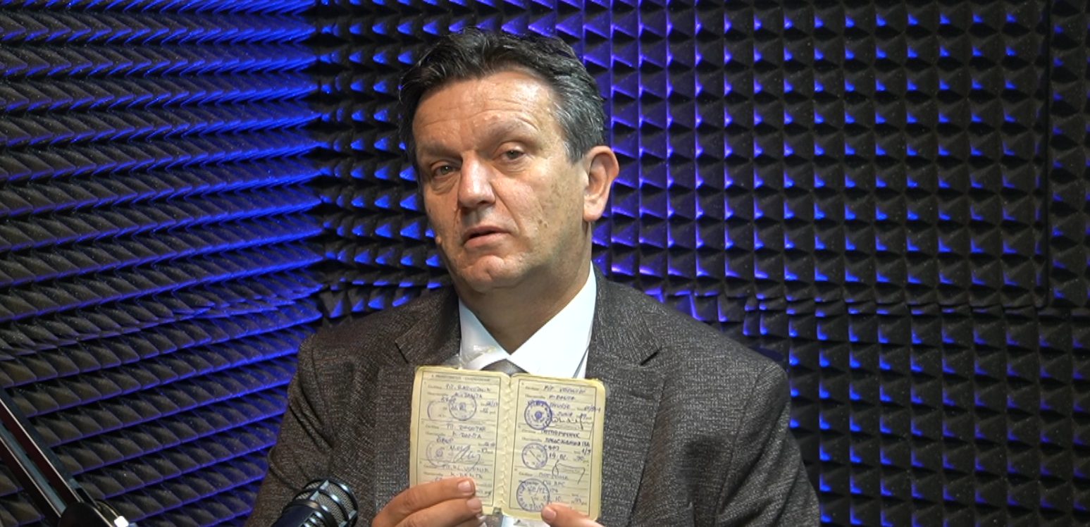 Blanuša pokazao vojnu knjižicu: Evo gdje sam bio i šta sam radio u ratu!