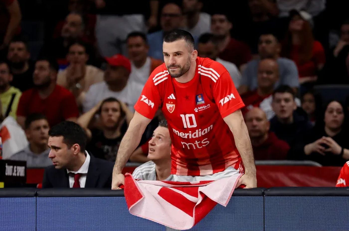 Branko Lazić završio karijeru: Legendarni kapiten Crvene zvezde rekao zbogom košarci