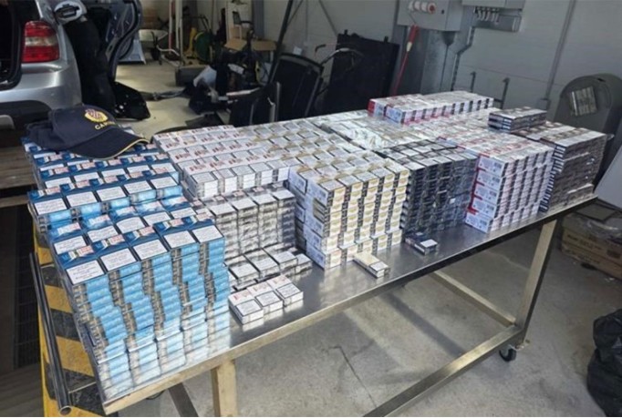 Skup pokušaj šverca: Vozač iz BiH kažnjen sa 24.000 evra, oduzeti mu i automobil i cigarete
