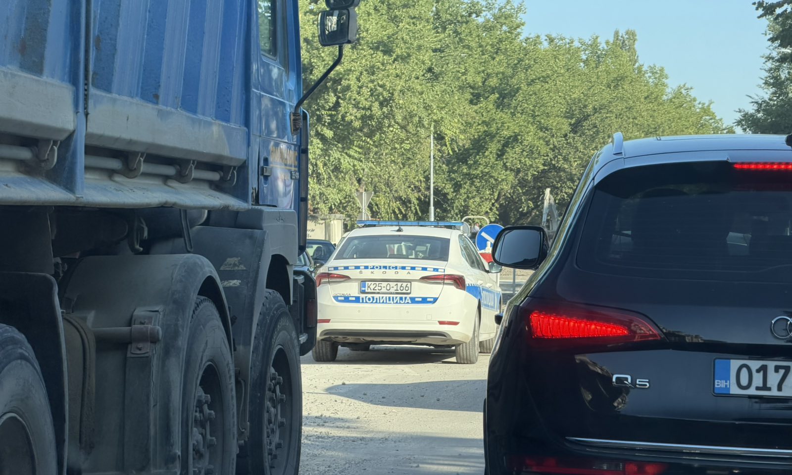 Velika gužva kod “Škorpiona”: Policija reguliše saobraćaj, vozači na oprezu FOTO