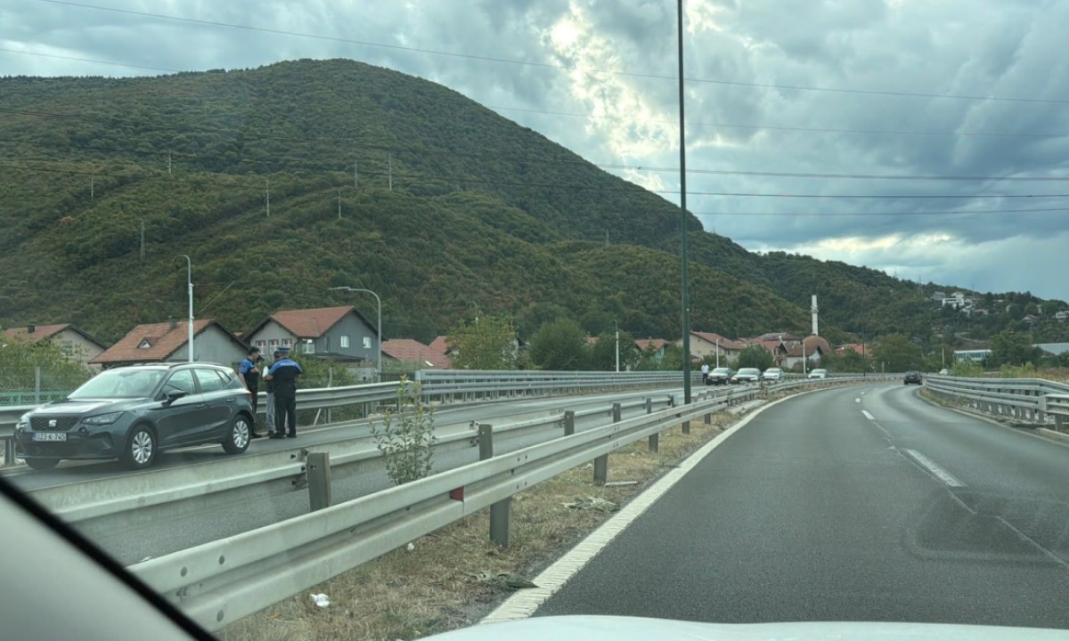 Nesreća u ovom dijelu BiH: Sudar dva vozila na brzoj cesti VIDEO