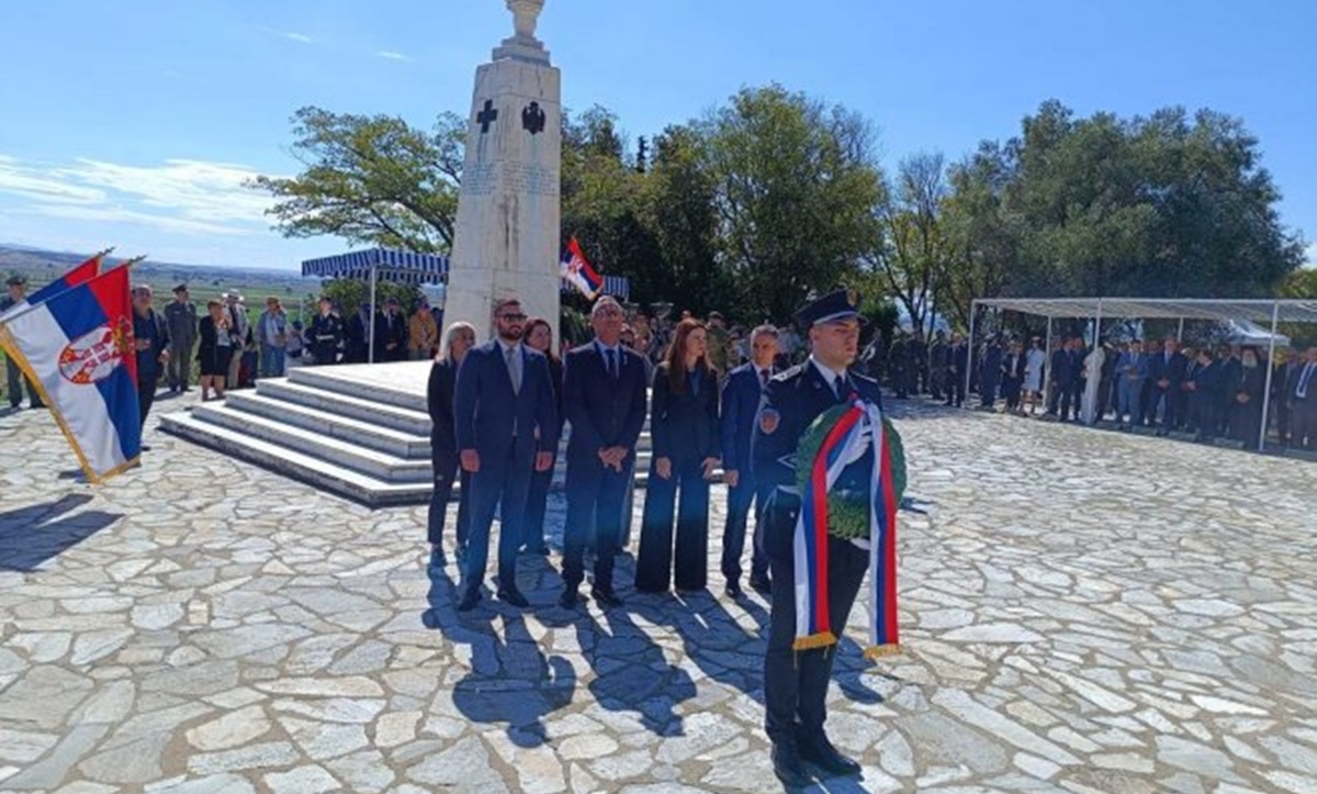 Delegacije Srpske i Srbije odale počast saveznicima! Ostojić: Naša sloboda je skupo plaćena