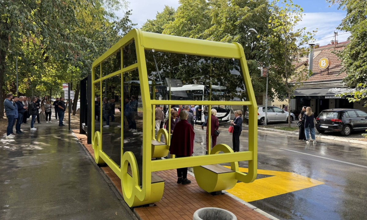 Javni prevoz na dlanu: Banjaluka dobila aplikaciju „Sat BUS Banja Luka“ FOTO