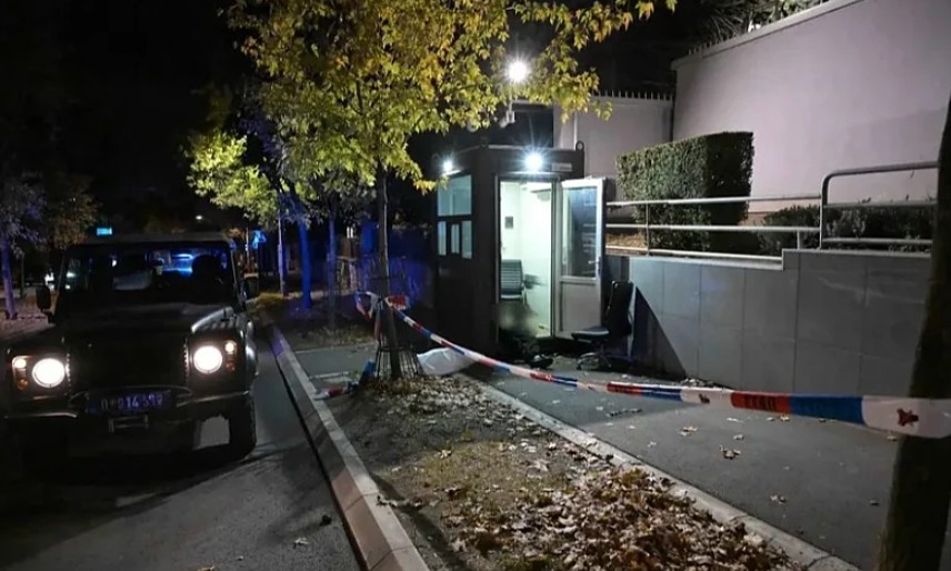 Napad ispred ambasade Izraela u Beogradu: Muškarac likvidiran nakon nasrtaja na žandarma