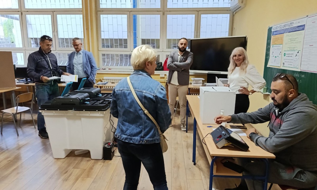 CIK BiH potvrdio: Glasanje na nekim mjestima do 22 časa