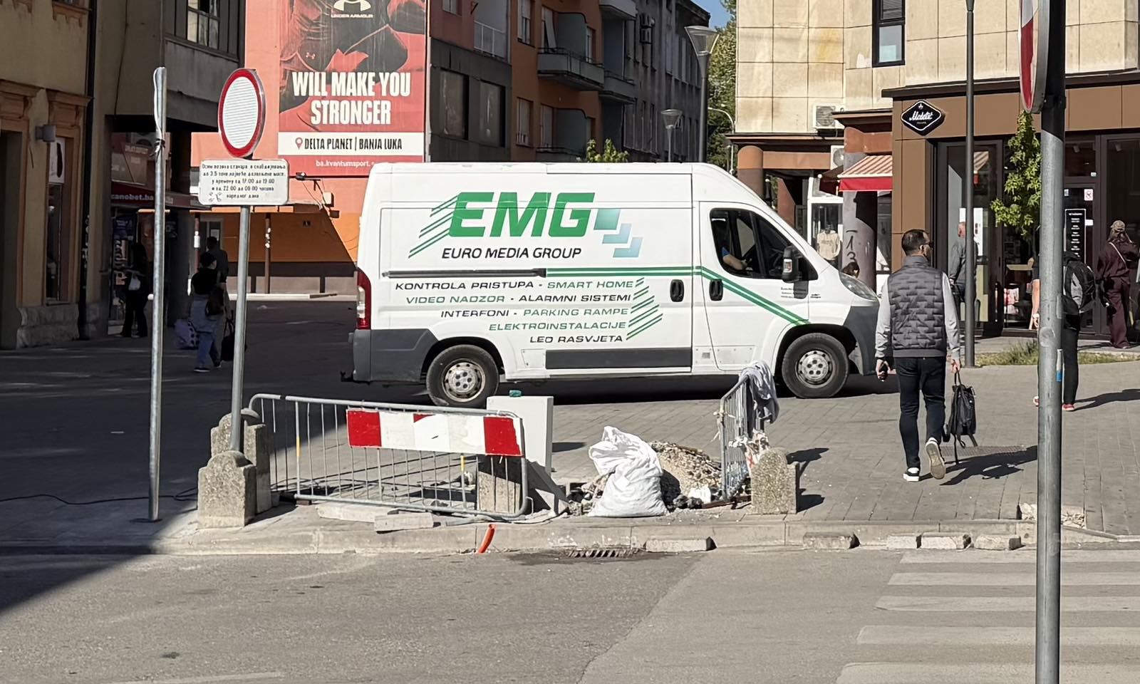 Stubići u centru Banjaluke dočekali izbore: Ima li kraja blamaži u Gajevoj?! FOTO
