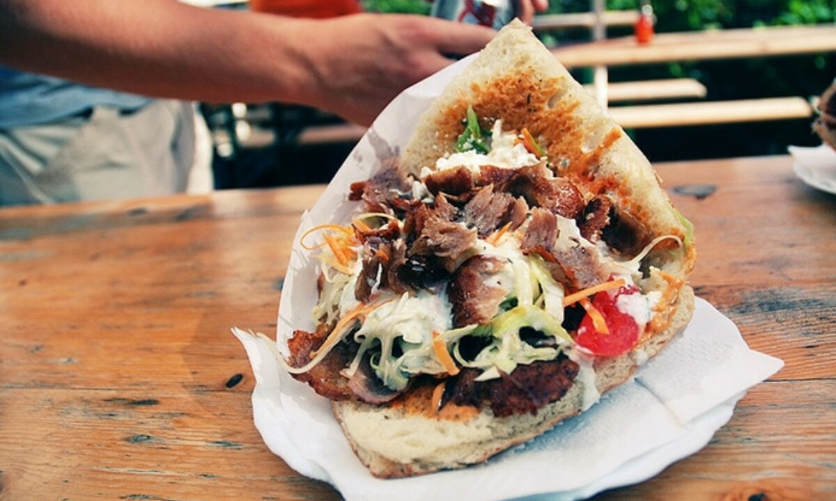 Na krpi pronađena salmonela: Muškarac preminuo nakon što je pojeo kebab